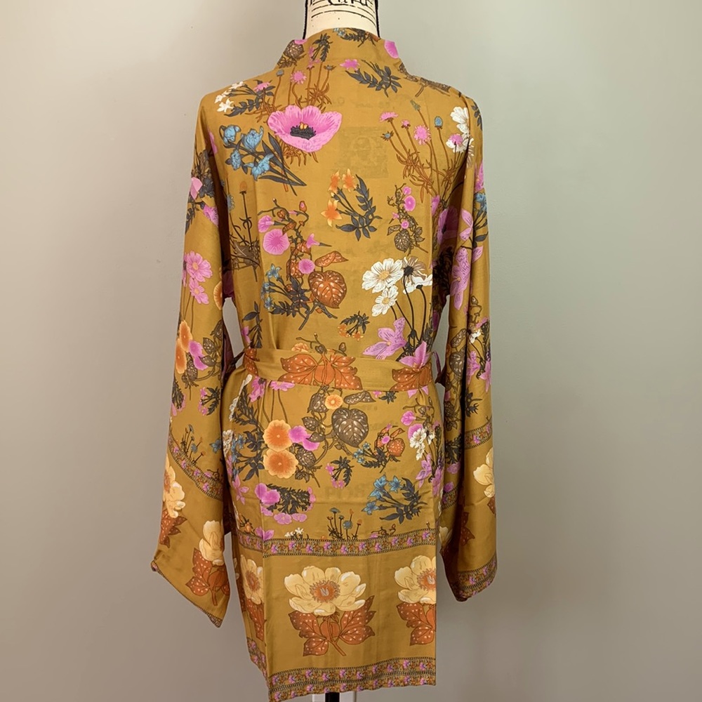 Bohemian Dahlia Floral Kimono Mini Dress - Picture 11 of 12